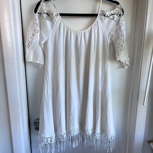 White Beach Fringe Lace Swim Suit Cover Up Size Small